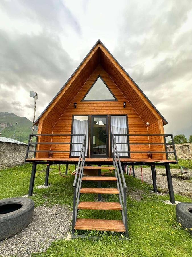Thomas' Hut Apartment Kazbegi Exterior foto
